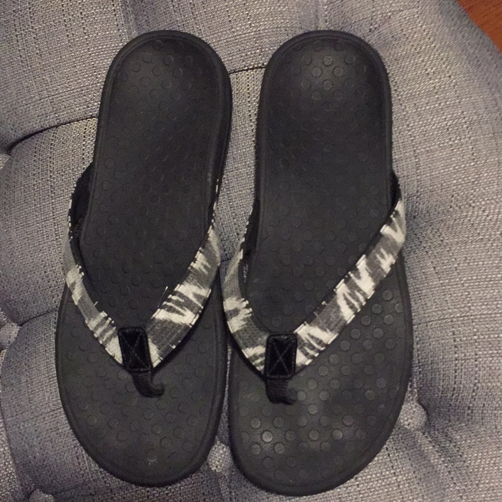 Flip flops